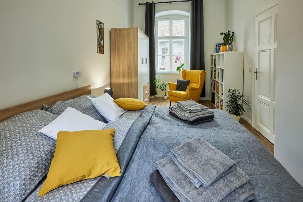 Varfal Apartman 쇼프론 외부 사진